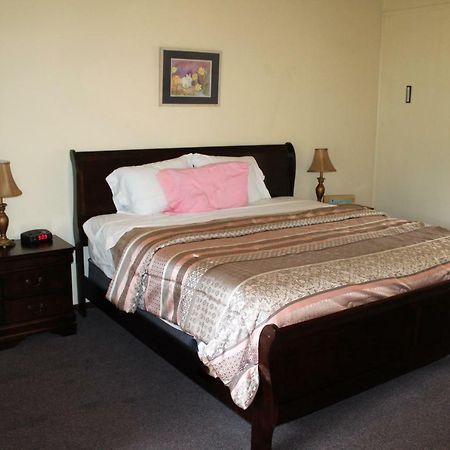 Edelweiss Motel Hayward Esterno foto